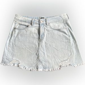 Rewash Light Wash Mid-Rise Denim Mini Skirt